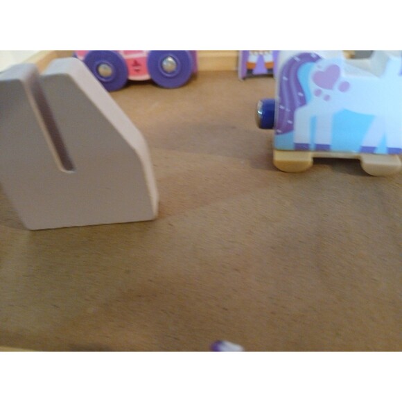 Melissa &Doug Take-Along Kingdom & Case Partial Missing A Few Pieces Super Nice - Picture 13 of 16